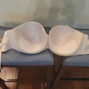 Cacique tan strapless bra. Boost multi-way